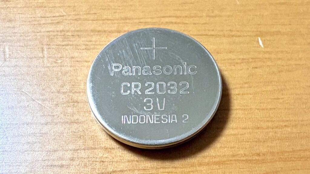アウディA3(8P)のキーレスに使われるCR2032ボタン電池