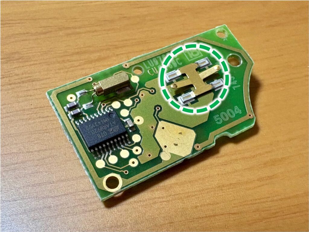 古いアウディA3のリモコン(キーレス)の基板