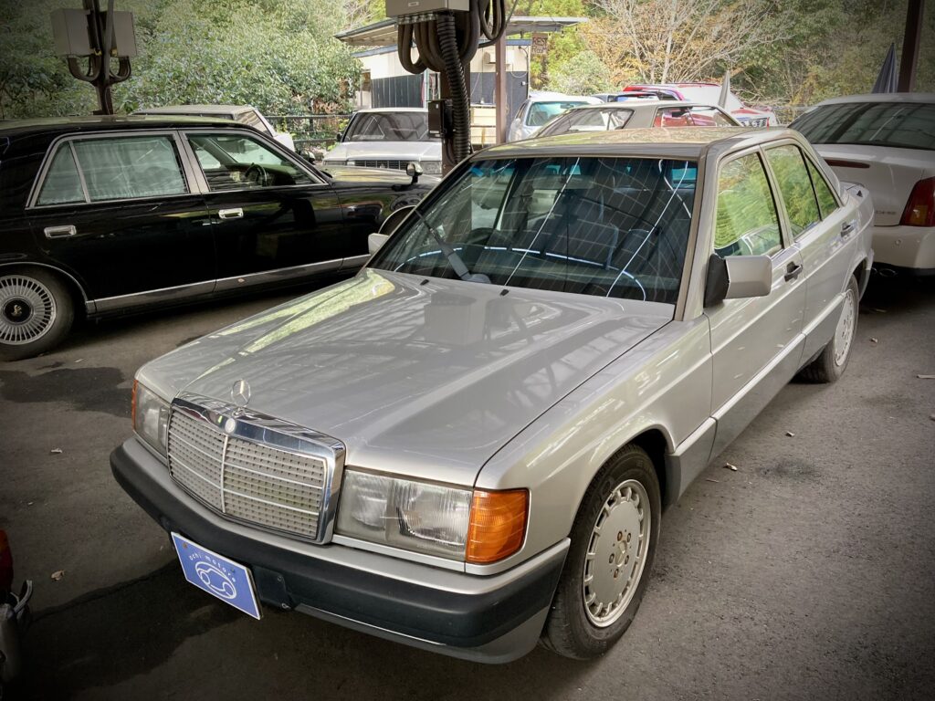 越智モータースの在庫車のメルセデス・ベンツ190E