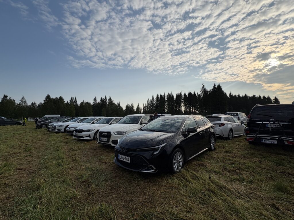 ラリーフィンランドSSの駐車場